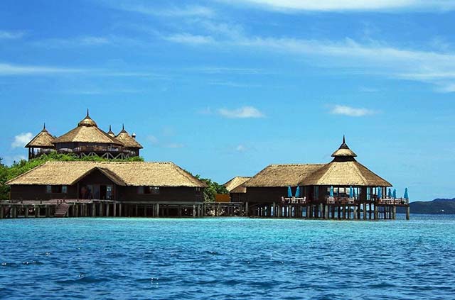 INSERT-stilts-huma_island